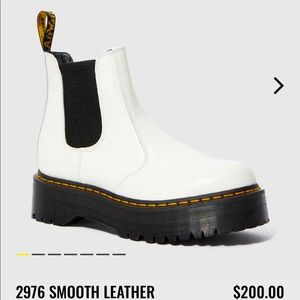 DR. MARTENS- SMOOTH LEATHER PLATFORM CHELSEA BOOTS